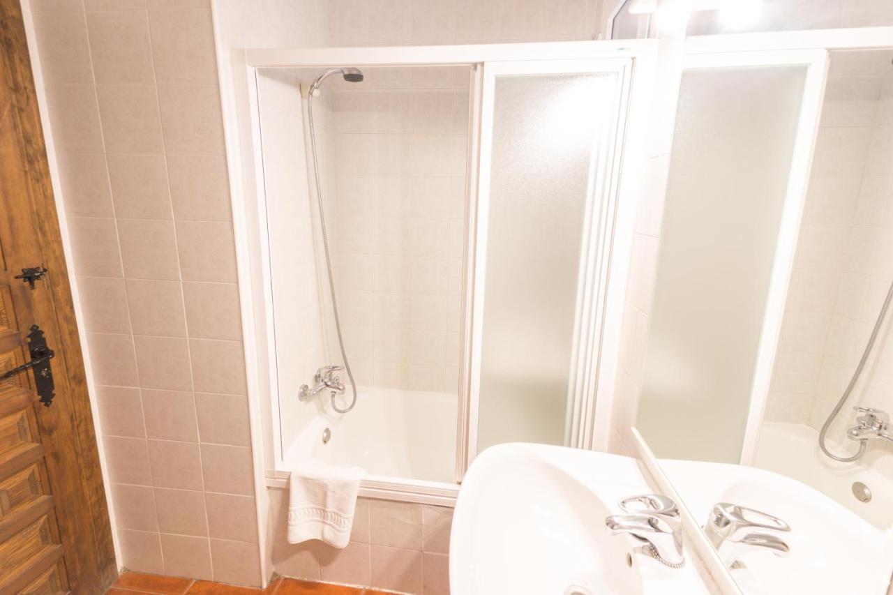 Apartamentos Rurales El Colvillo Trillo Eksteriør billede