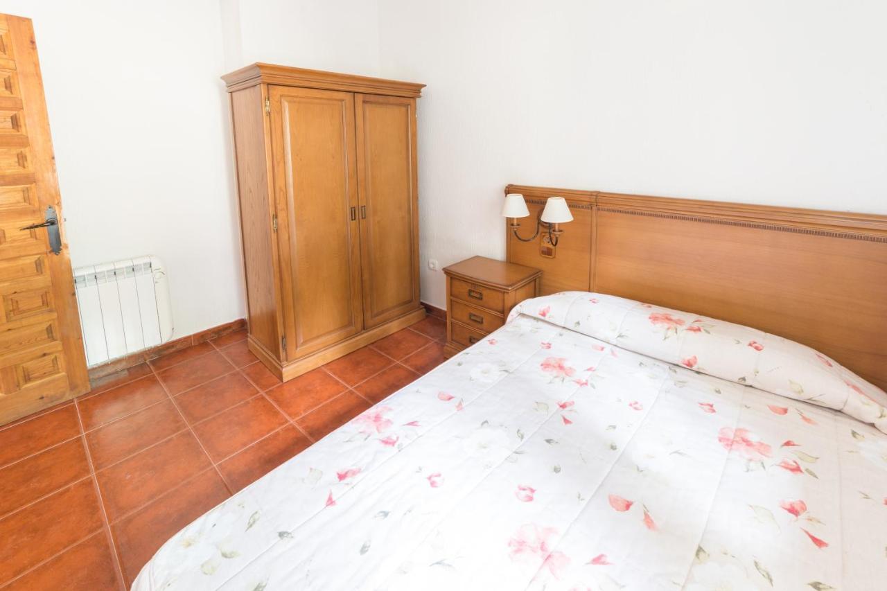 Apartamentos Rurales El Colvillo Trillo Eksteriør billede