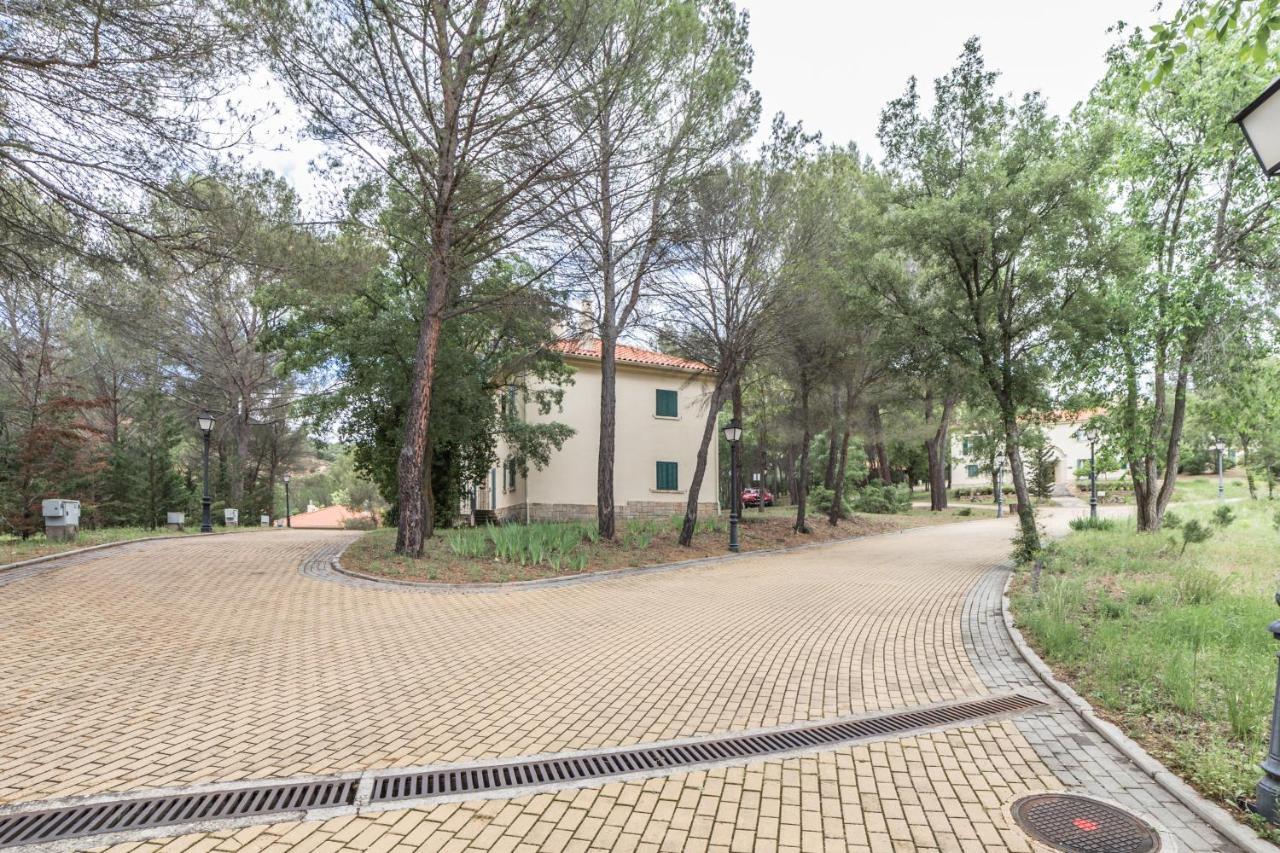 Apartamentos Rurales El Colvillo Trillo Eksteriør billede